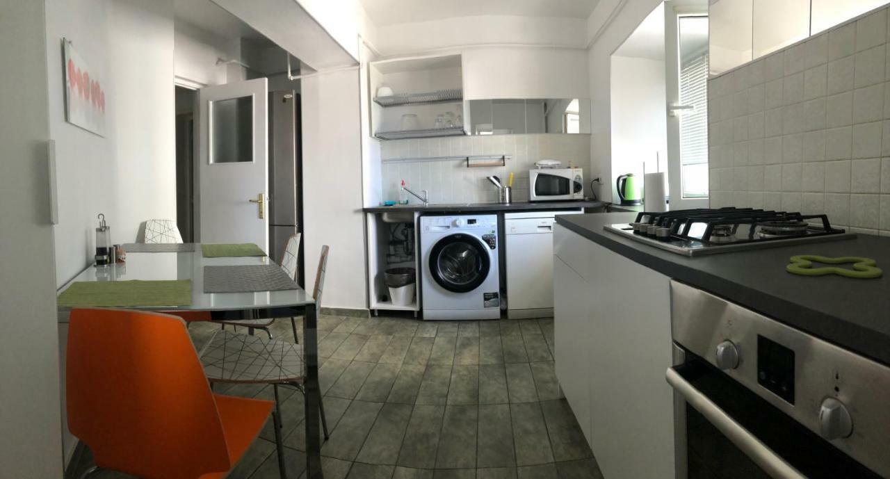 Green Apartment With Terrace 12 Bucureşti Eksteriør bilde