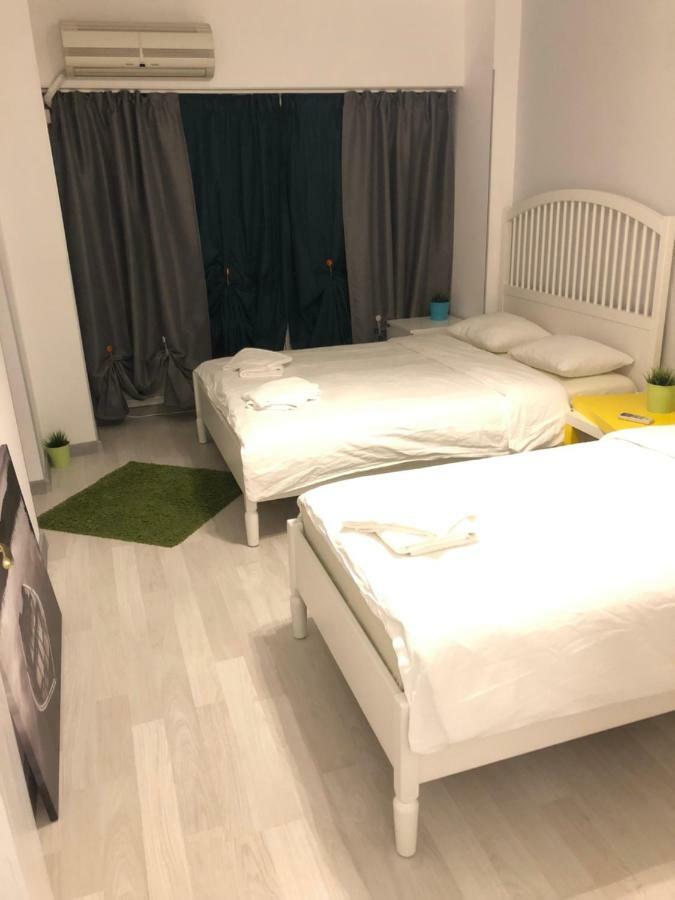 Green Apartment With Terrace 12 Bucureşti Eksteriør bilde